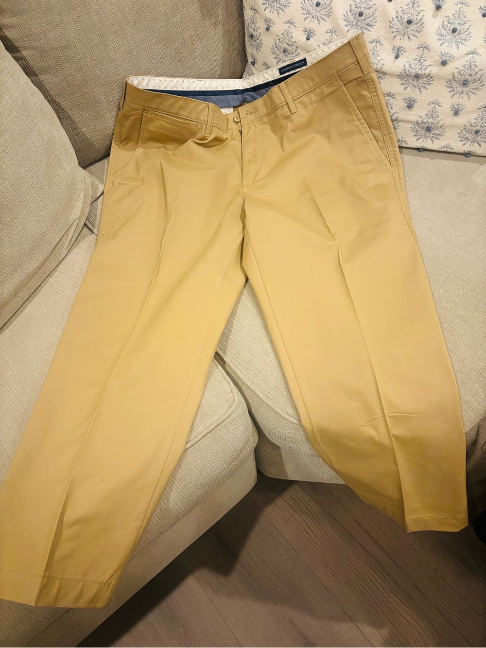 Cremeux Men's Classic Chino Pants in Tan